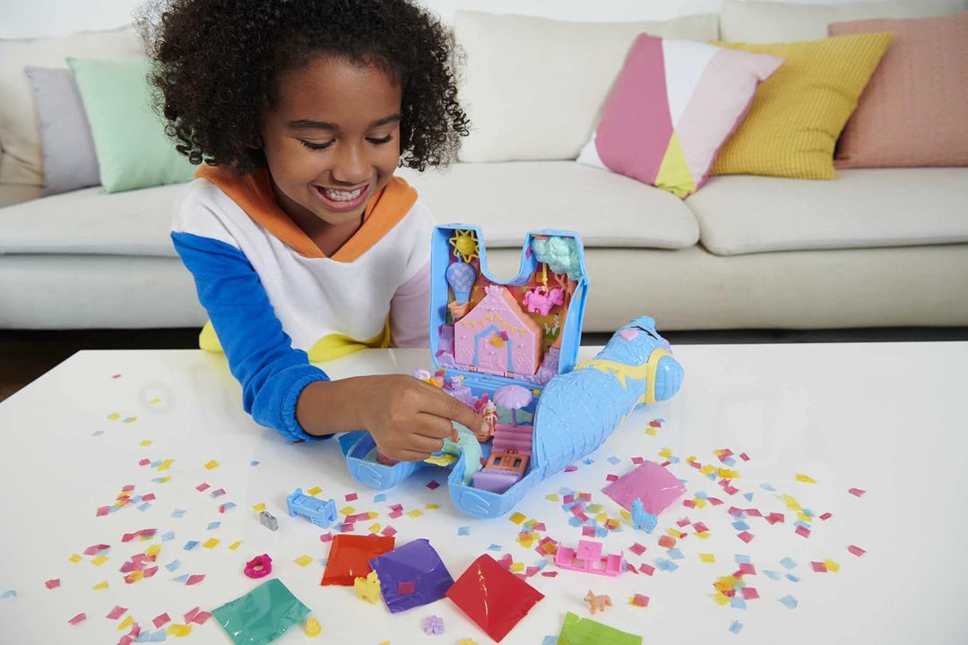 Polly Pocket Schatulle, Lama im Pyjama Party Thema, mit 25 Zubehörteilen wie 2 Puppen und 2 Lamas, i