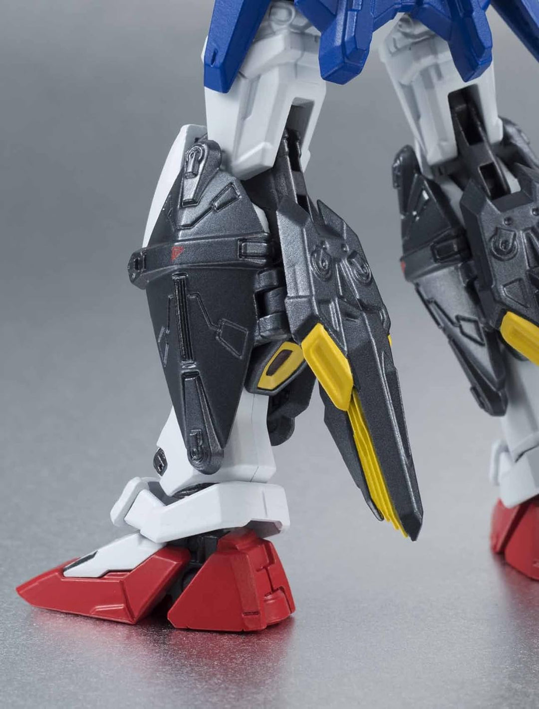 BANDAI Tamashii Nationen Robot Spirits Gundam Geminass Einheit 01 Assault Booster Gundam Wing Action