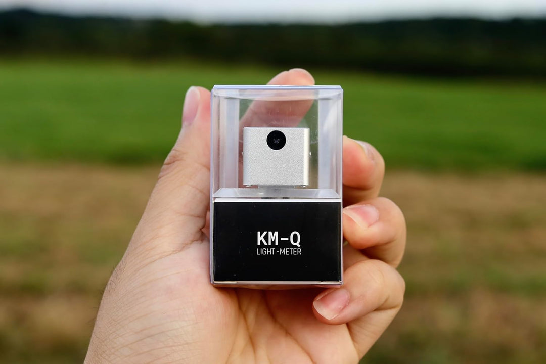 KEKS by antonKUNZE KM-Q OLED digitaler Belichtungsmesser Silber - OLED Display auf Rückseite