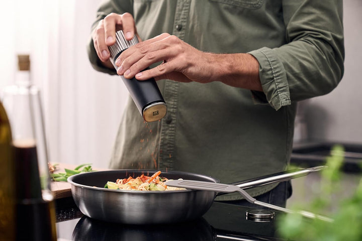 ZWILLING Spices Gewürzmühlen-Set, 2-tlg, Keramikmahlwerk, stufenlos verstellbar, fein bis grob, für