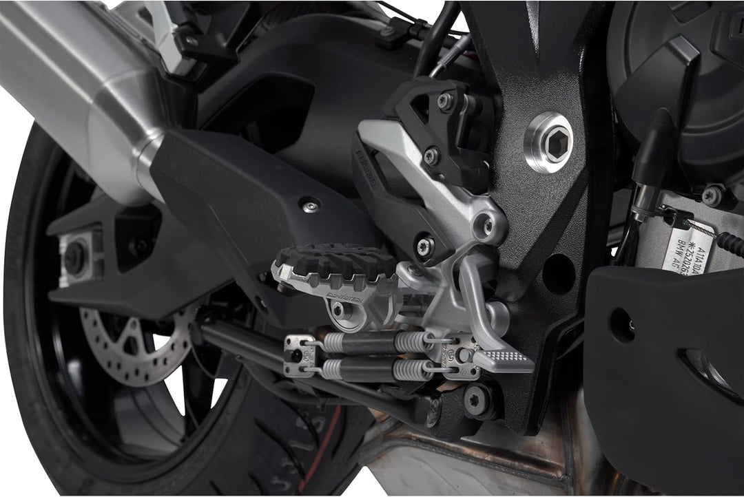 SW-MOTECH EVO Fussrasten-Kit für Kawasaki Versys 1000 (11-)/ 650 (14-)/ X 300 (16-)