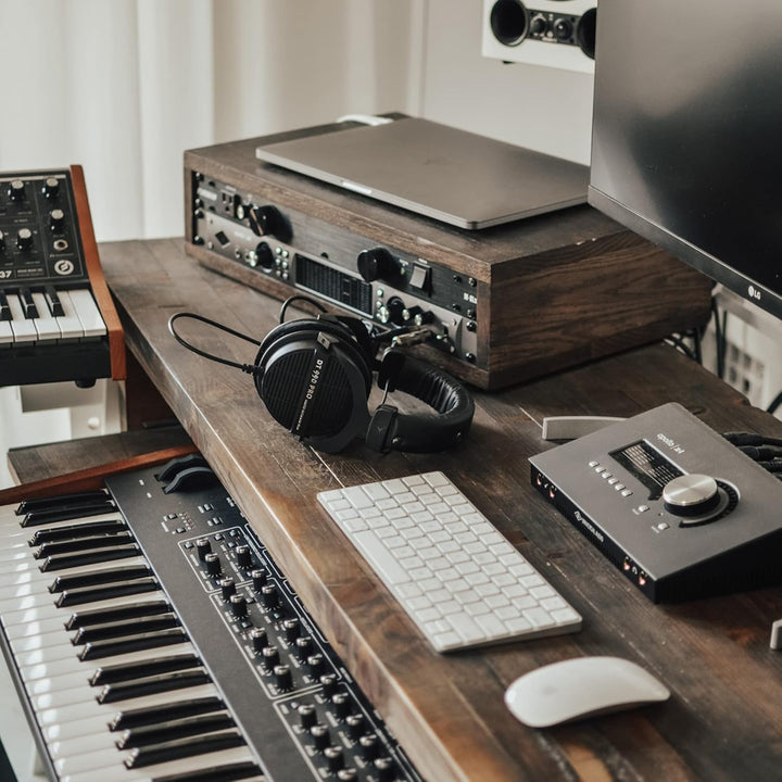 beyerdynamic DT 990 PRO 80 Ohm Black Limited Edition, Studio Kopfhörer mit offener Bauweise, 80 Ohm