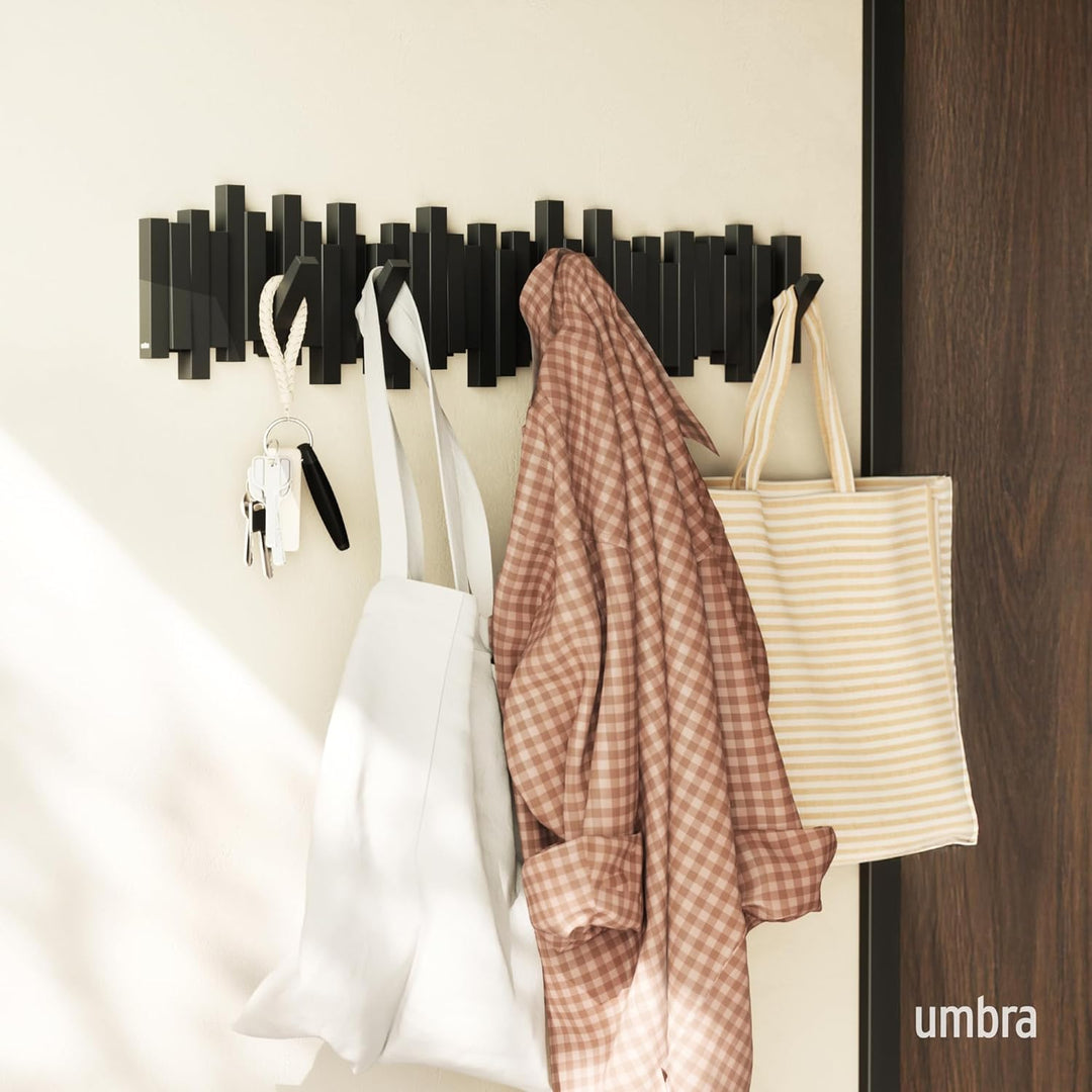 Umbra Stäbchen Garderobenhaken mit 8 Haken – Moderne und platzsparende Garderobenleiste mit acht Bew
