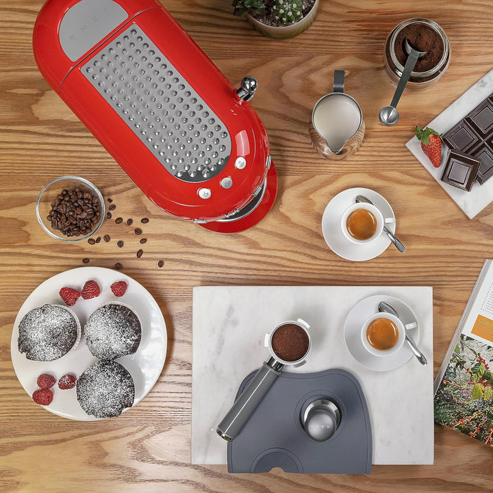 Smeg, ECF01RDEU Manual Espresso -Maschine, Cappuccino -System, Thermoblock, grosse Tassengehäuse und