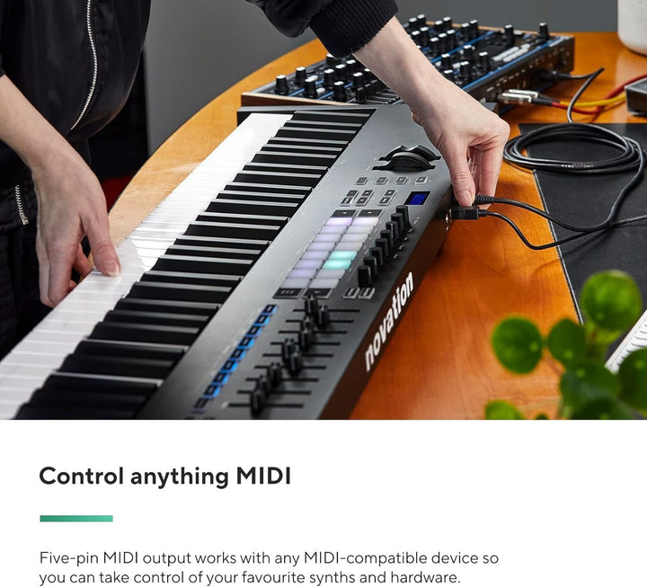 Novation Launchkey 88 [MK3] - Premium-MIDI-Controller-Keyboard mit 88 Tasten für die ausdrucksstarke