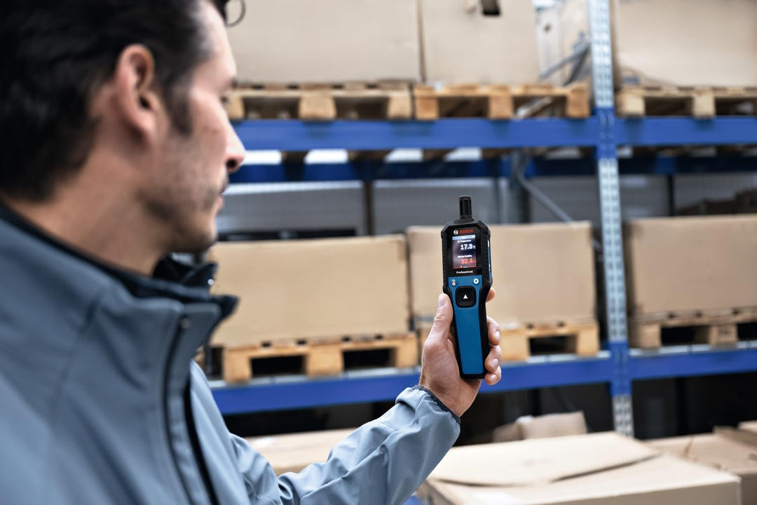 Bosch Professional Thermo-Hygrometer GDH 1-17 (Echtzeit-Messwerte, kontrastreiche Farb-LCD-Anzeige,