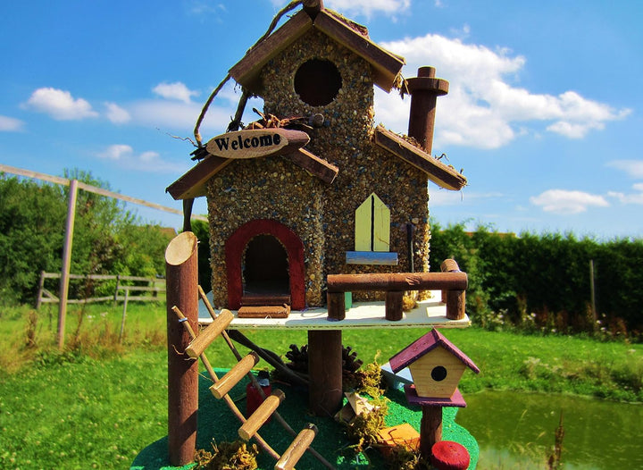 Vogelhaus ``Pfadfinder`` Vogelhaus zum Aufhängen, für Singvögel wie Spatzen, Meisen, Handarbeit aus