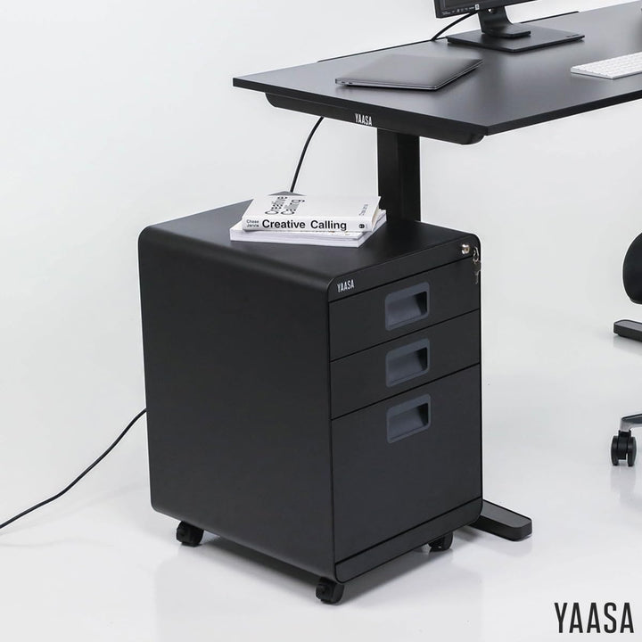 Yaasa File Cabinet Curved Standard Schwarz - Rollcontainer aus Stahl, Aktenschrank mit 3 verschliess