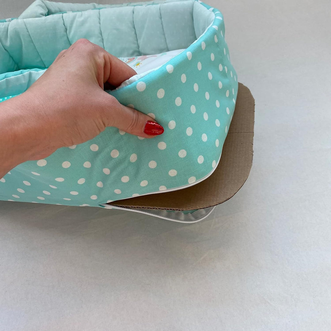 Puppentragetasche für Puppen 45-50 cm mit Bettwäsche, Pastell Grün, Hasen, Polka Dot, Baumwolle, Was