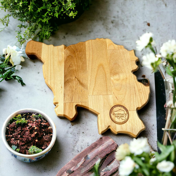 Saarlandbrett aus Holz, Frühstücksbrettchen mit der Skyline des Saarlandes, Geschenkidee aus dem Saa