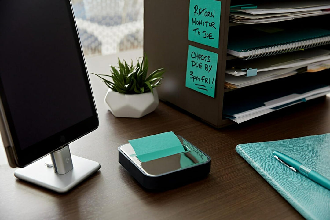 Post-it Notizspender mit Post-it Pop-Up-Notizen, schwarzer Boden mit Stahloberseite, 1 Aqua-Spritzer