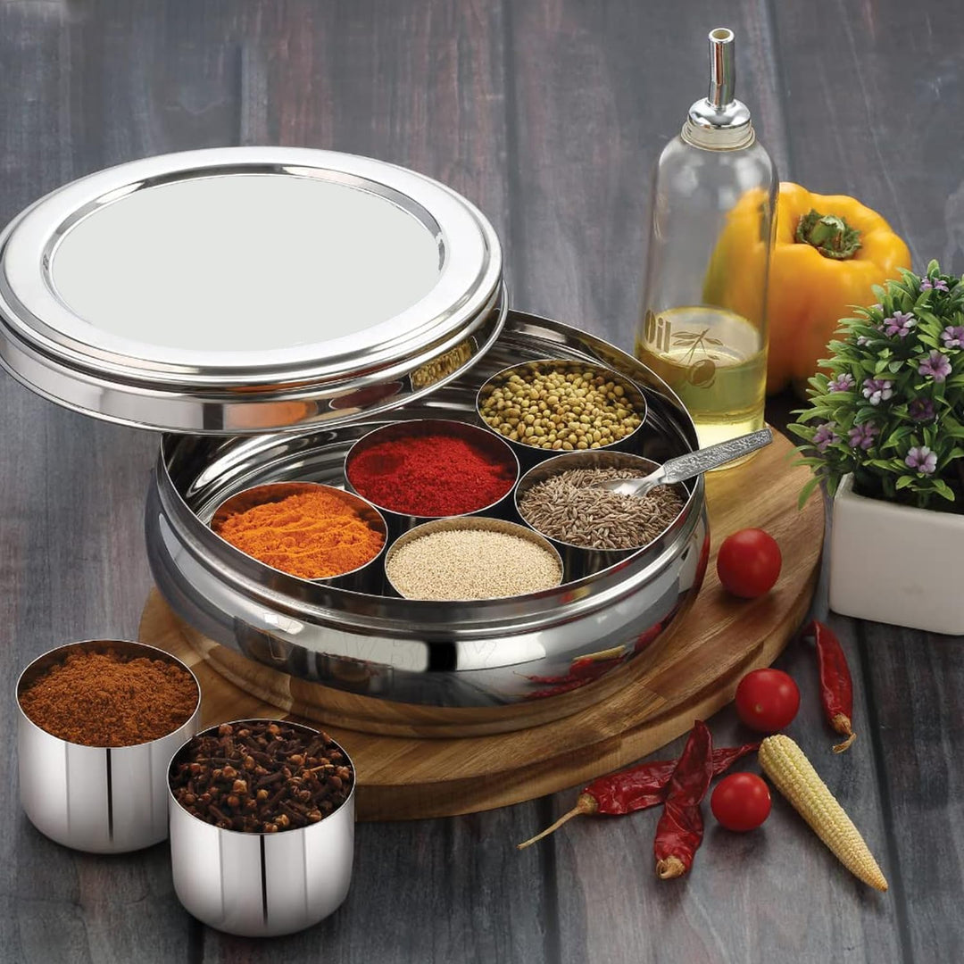 Kajal Edelstahl Masala Box 8-teilig – Gewürzbox mit Stahldeckel & kleinem Löffel | Indische Gewürzdo