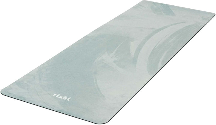 FLXBL Reise Yogamatte und Auflage – Dünn, Leicht, Faltbar und Waschbar Sage, Sage