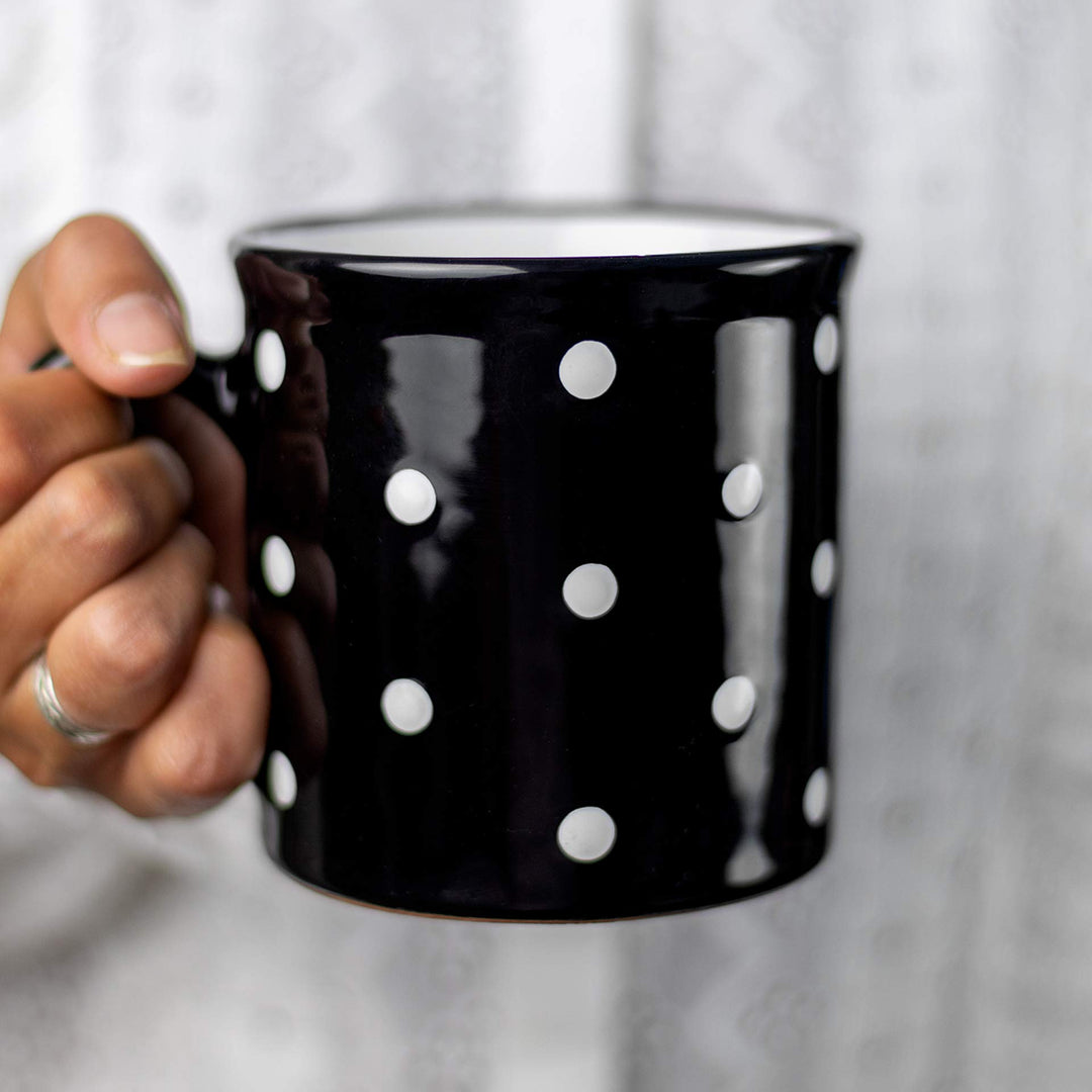 City to Cottage® - Keramik XXL Becher 500 ml | Kaffeebecher | Schwarz und Weiss | Polka Dots | Handg