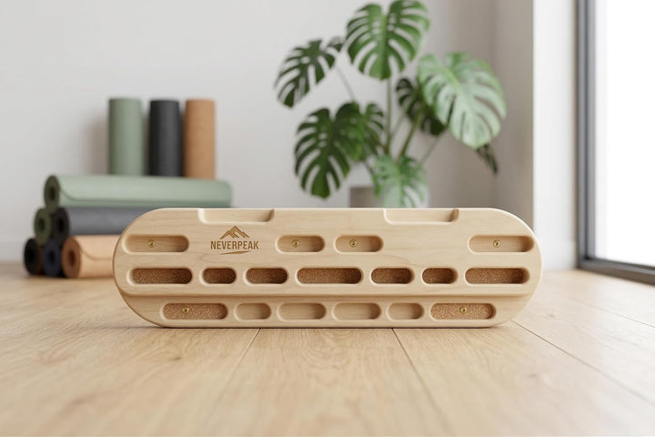NEVERPEAK Hangboard aus Holz – Trainingsboard für Kletterer & Boulderer • Fingerkraft & Griffkraft v