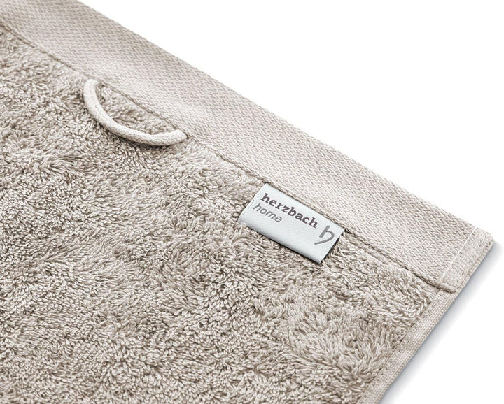 herzbach home Premium Handtücher-Set 100% Baumwolle - weich &amp; saugstark - Sandgrau Sandgrau 2 Duscht