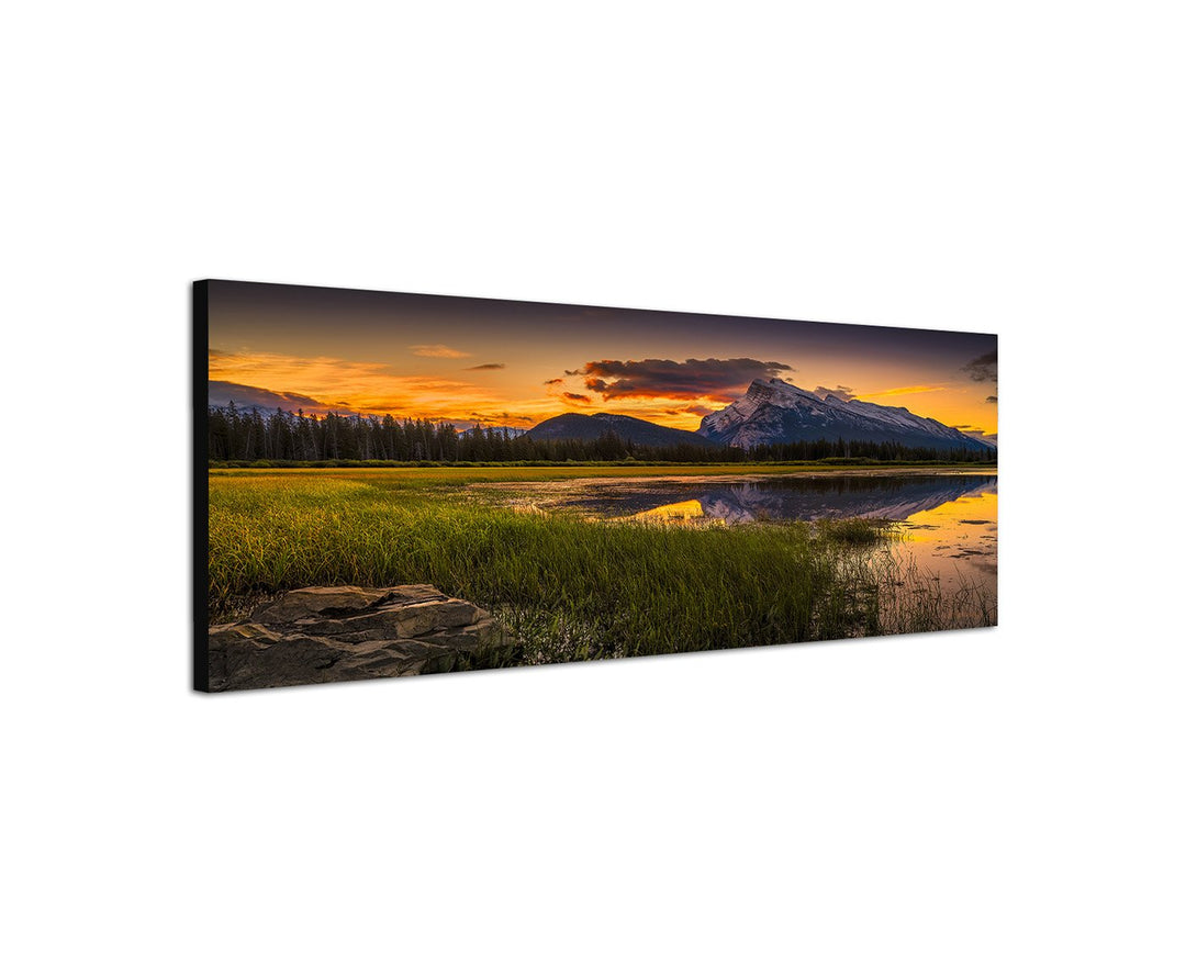 Wandbild auf Leinwand als Panorama in 150x50cm Kanada Wiese See Berge Sonnenaufgang