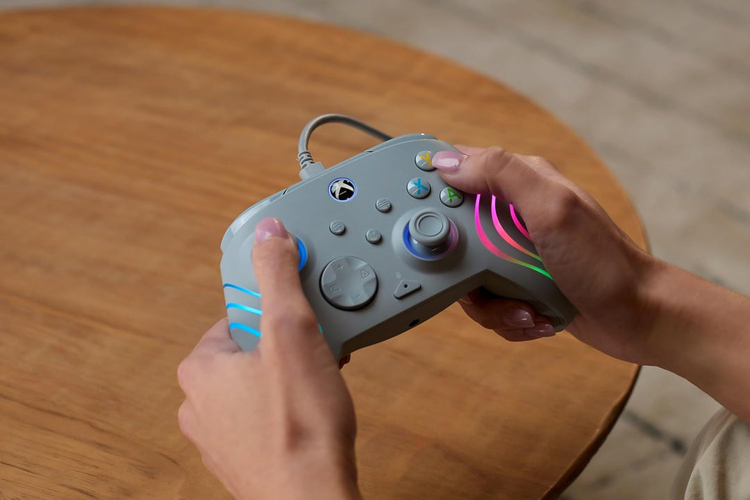 Turtle Beach Afterglow Wave Controller Grau Wired RGB Gaming Controller – Lizenziert für Xbox Series