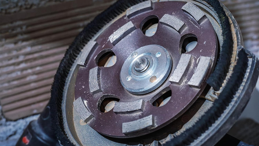 Bosch Professional Diamanttopfscheibe Expert für Abrasive, 50 g/mm, 125 x 22,23 x 4,5 mm, 2608602553