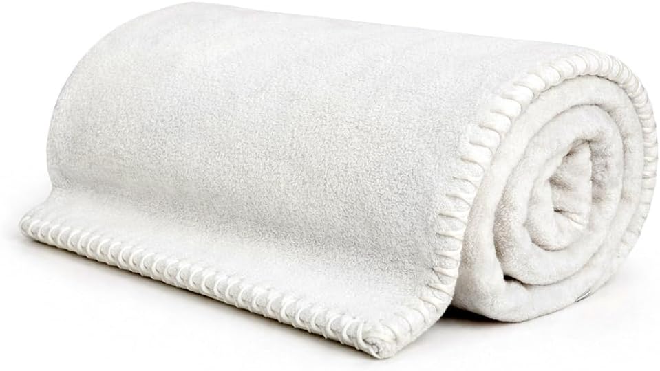 Polar Fleecedecke weiss 130 x 160 cm – kuschelig warm, hautfreundlich, schnelltrocknend, pflegeleich