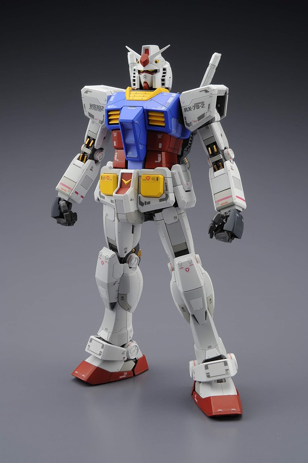 BANDAI Figur Gundam RX-78-2 V3.0 Gunpla MG (1/100)
