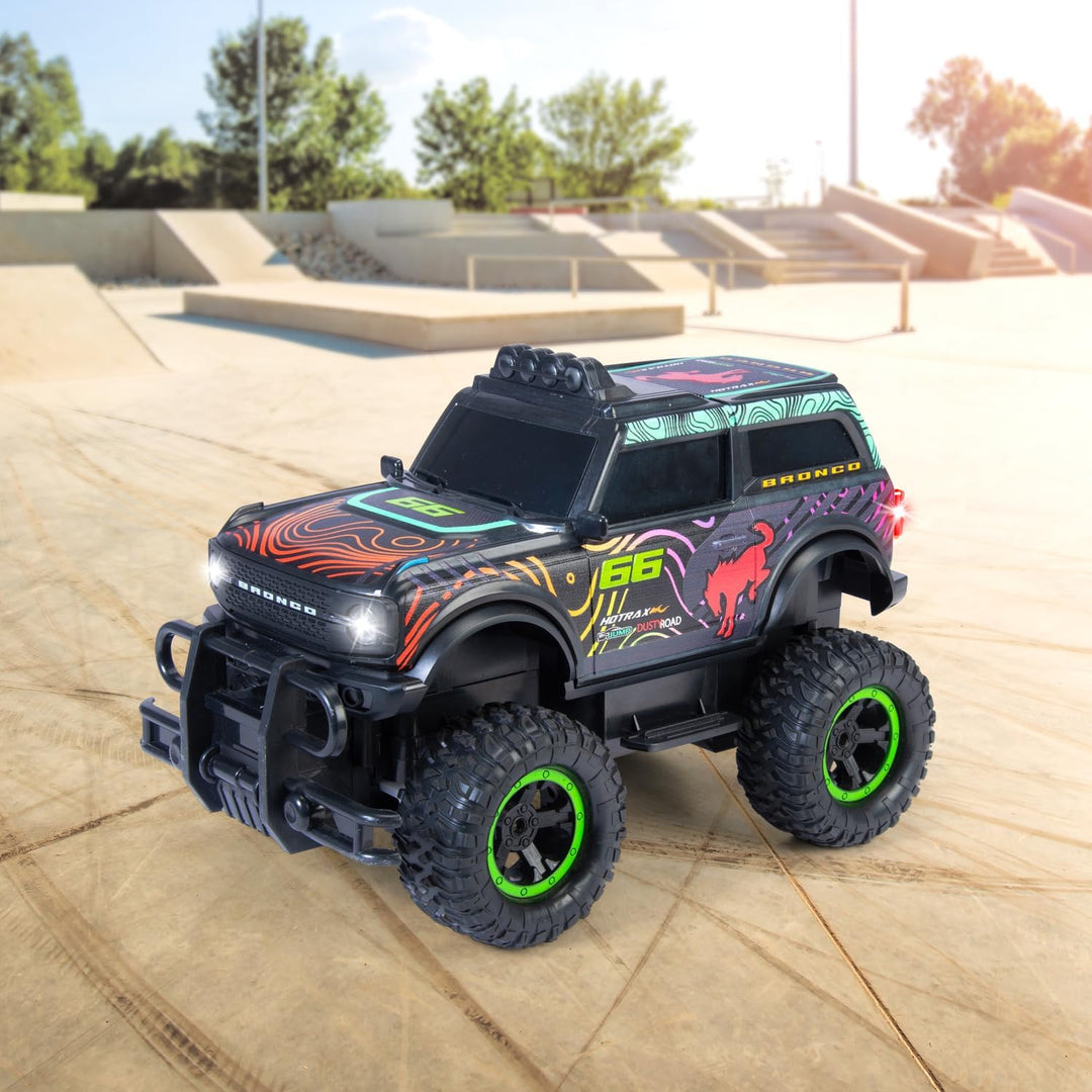 Dickie Toys - RC Monstertruck Ford Bronco (29 cm) - ferngesteuertes Auto ab 6 Jahre mit Licht, 10 km