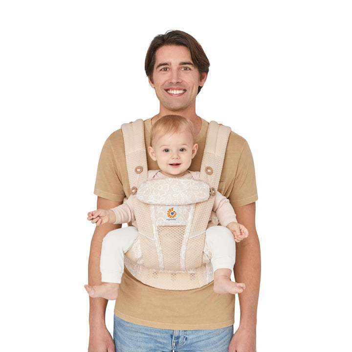 Ergobaby Omni Breeze Babytrage für Neugeborene ab Geburt bis 20kg, 4 Positionen SoftFlex Mesh Ergono