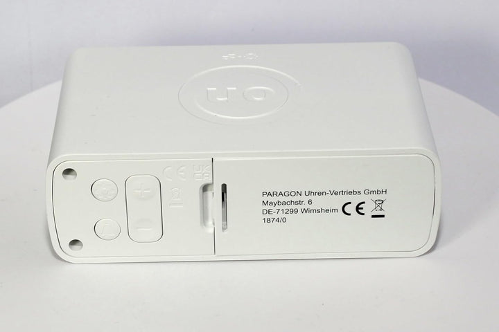 Atlanta Funkwecker digital LCD Flip Clock Licht Snooze Repetition Crescendo Alarm - 1874/0 (Weiss),