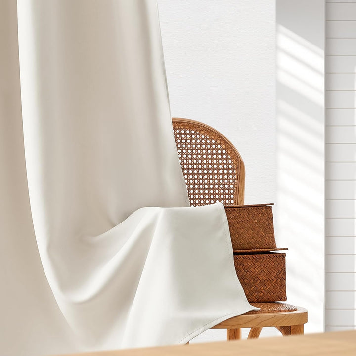 MRTREES Gardinen Wohnzimmer mit Ösen Hellbeige 2er Set Blackout Curtains Living Room, Vorhang Blickd