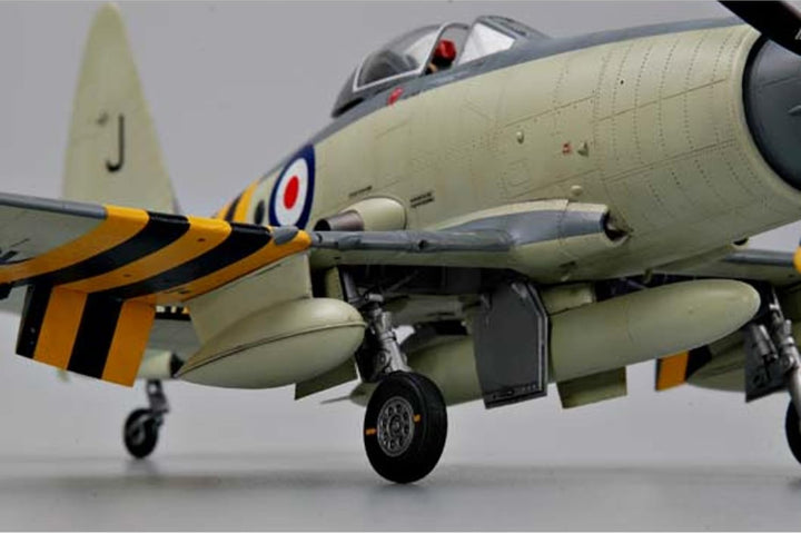 Trumpeter 02820 Modellbausatz Westland Wyvern S. 4 Späte Version