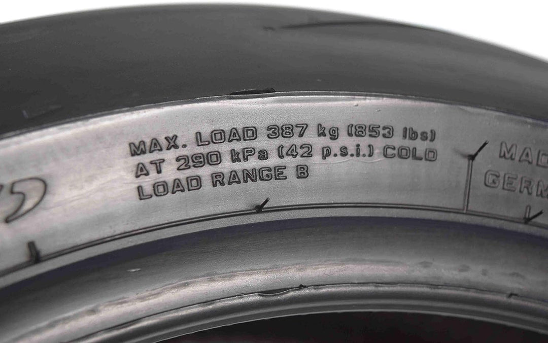 Pirelli 2304500-190/55/R17 75W - E/C/73dB - Ganzjahresreifen
