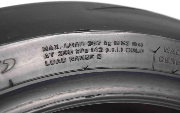 Pirelli 2304500-190/55/R17 75W - E/C/73dB - Ganzjahresreifen