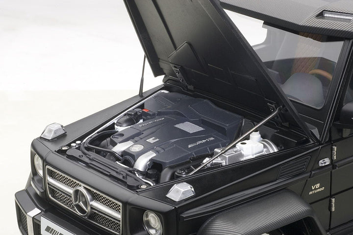 AUTOart – 76302 – Mercedes-Benz G63 6 x 6 AMG – 2013 – Echelle 1/18 – Schwarz Matt