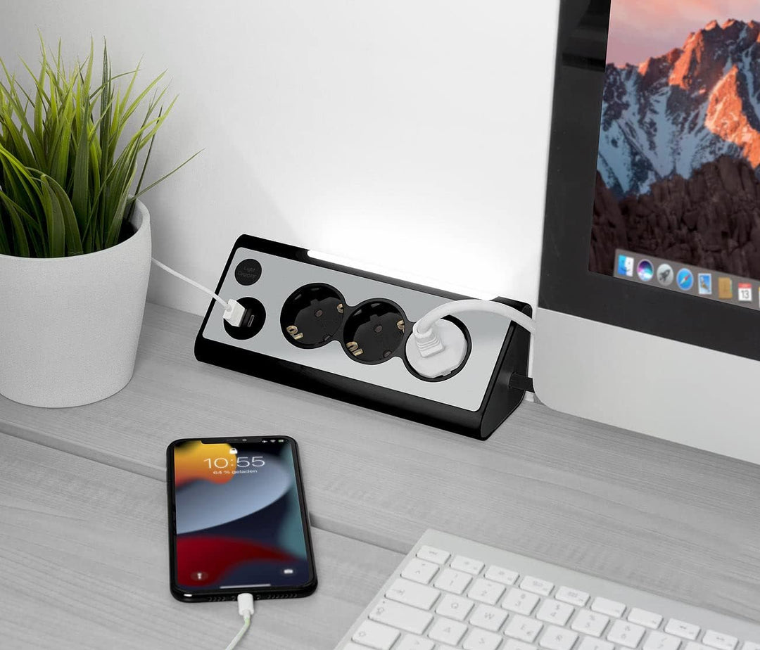 revolt Mehrfachstecker: 3-Fach-Steckdose mit LED-Nachtlicht, 1x USB A QC, 1x USB C PD, schwarz (Ecks