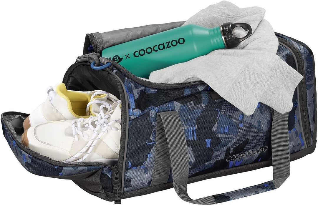 coocazoo Sporttasche „Blue Craft“, schwarz-blau, Hauptfach, Nasswäschefach, Seitentasche, Reflektore