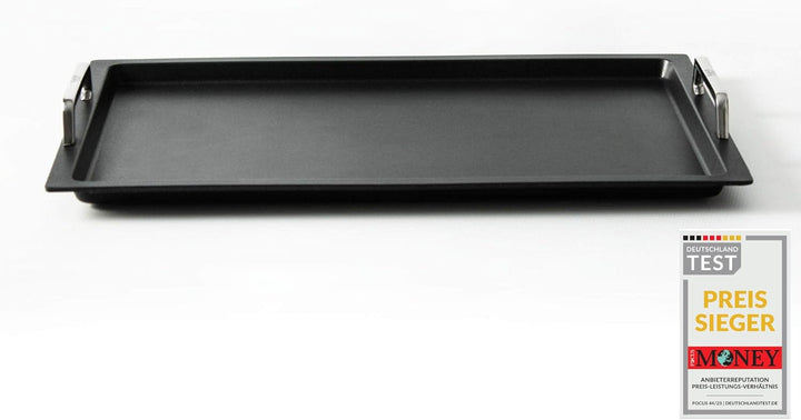 AMT Gastroguss Klaus grillt Gastronorm - Grillplatte GN 1/1 by, 53 x 33 cm, 2 cm tief, mit Edelstahl