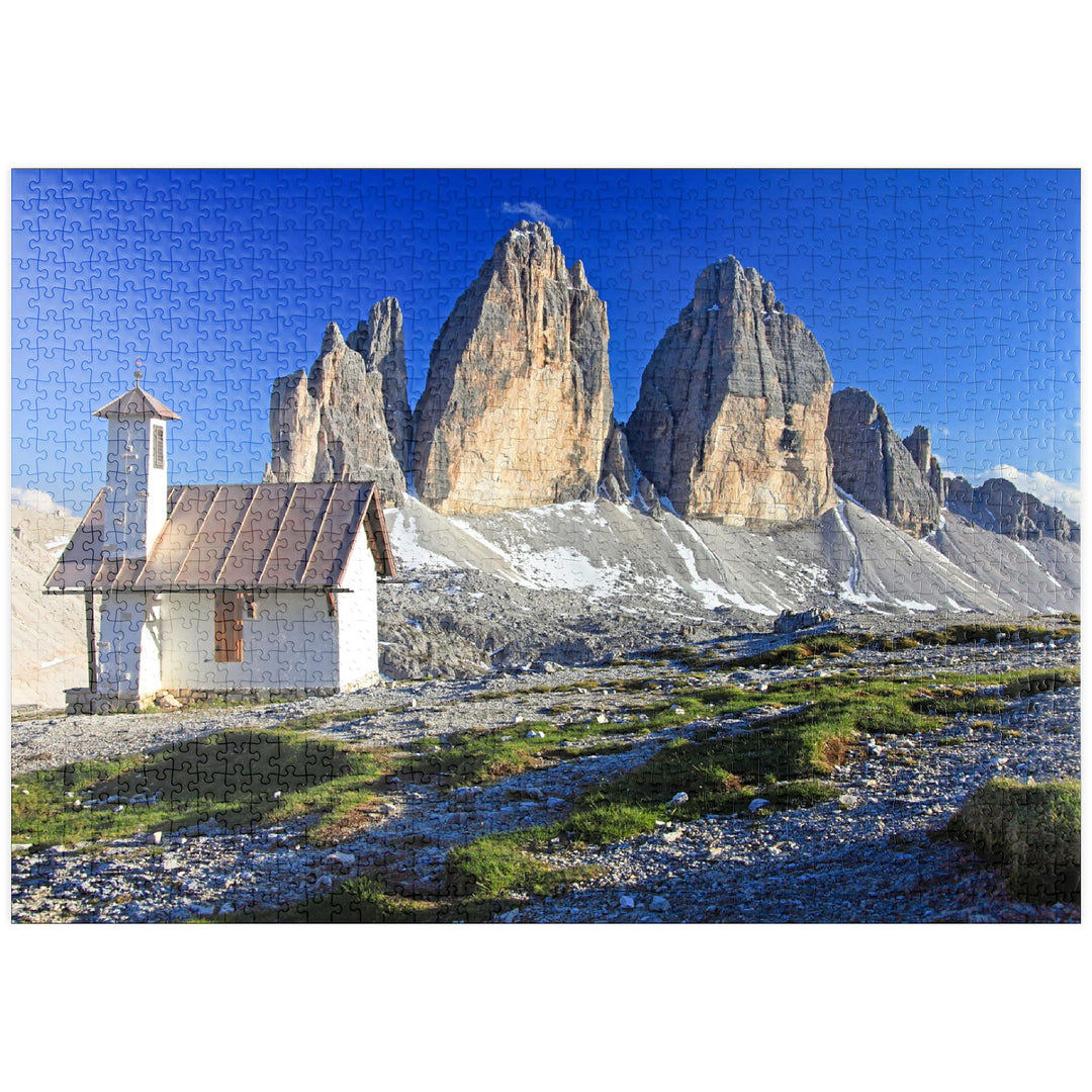 Kapelle an der Dreizinnenhütte gegen die Nordwände der DREI Zinnen, Sextner Dolomiten - Premium 1000