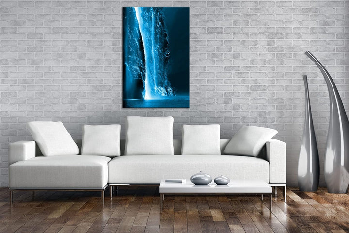 deyoli gigantischer Wasserfall Format: 100x70 Effekt: Monocrome Blau als Leinwand, Motiv fertig gera