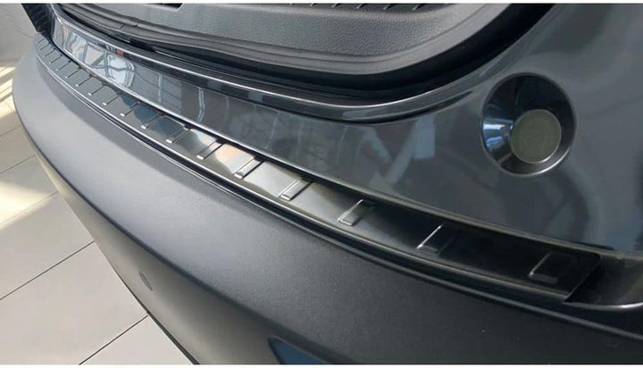 Avisa Schwarz Edelstahl Heckstossstangenschutz kompatibel mit Mazda CX-30 2019- 'Ribs'