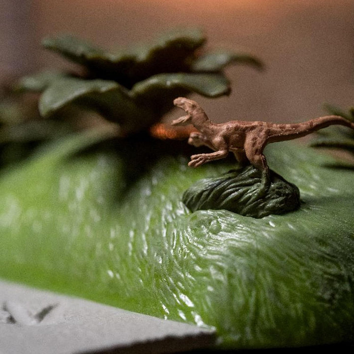 Nano Scene Jurassic Park 30th Anniversary Jurassic Gate Diorama w/ Two 4.2 cm Die-Cast Cars, Toys fo