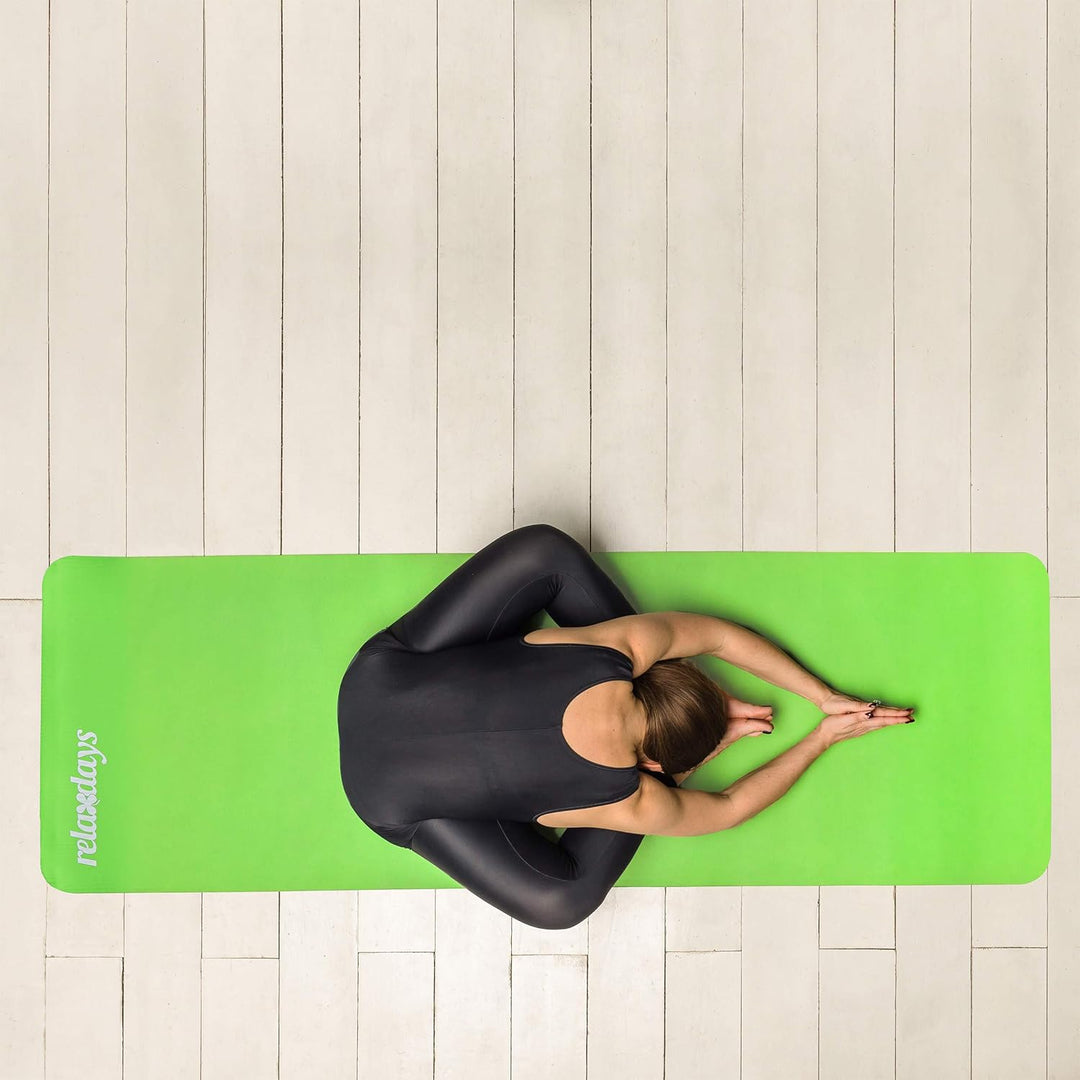 Relaxdays Yogamatte, 1 cm dick, für Pilates, Fitness, gelenkschonend, mit Tragegurt, Gymnastikmatte