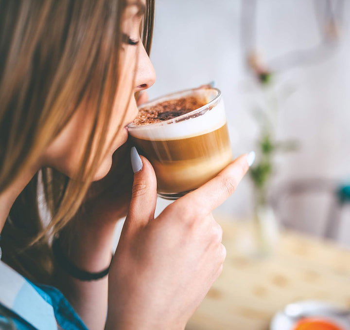 Gastroback 12-42325 42325 Latte Magic, Milchaufschäumer, Warmer oder kalter Milchschaum in Sekundens
