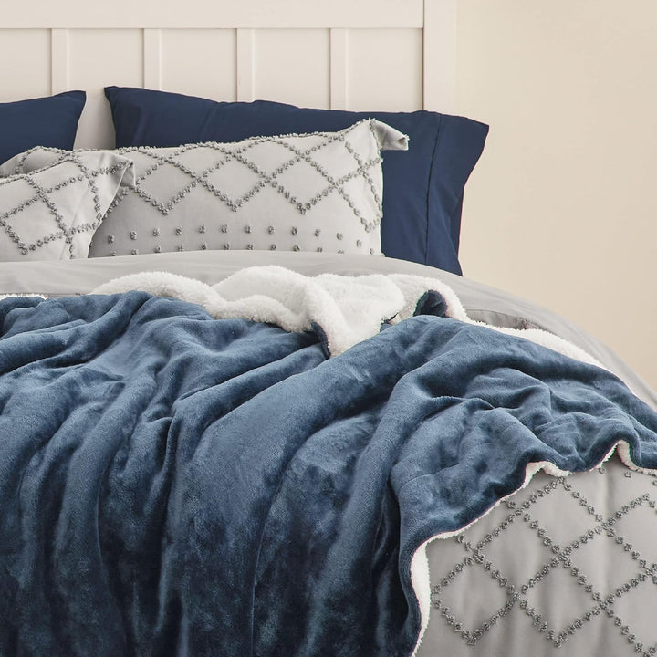 BEDSURE Kuscheldecke - Warm Sherpa Wolldecke & Sofadecke, Flauschig Sofaüberwurf Decke, Dicke Couchd