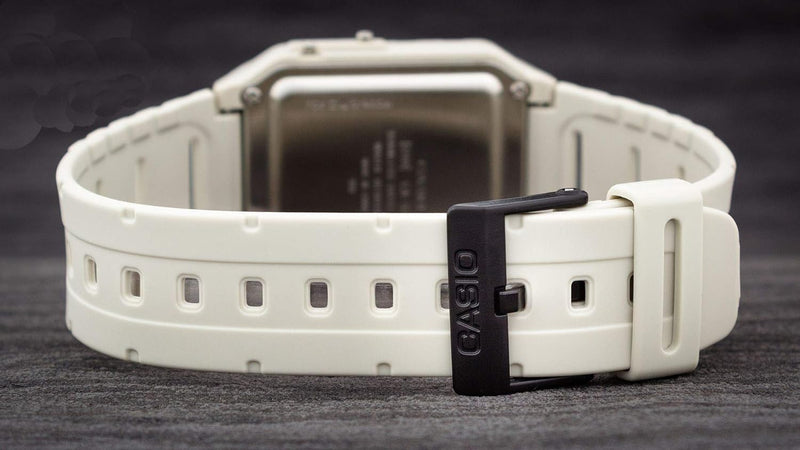 Casio Collection Retro Herren Digitaluhr mit Kunststoffband CA-53WF Weiss, Weiss