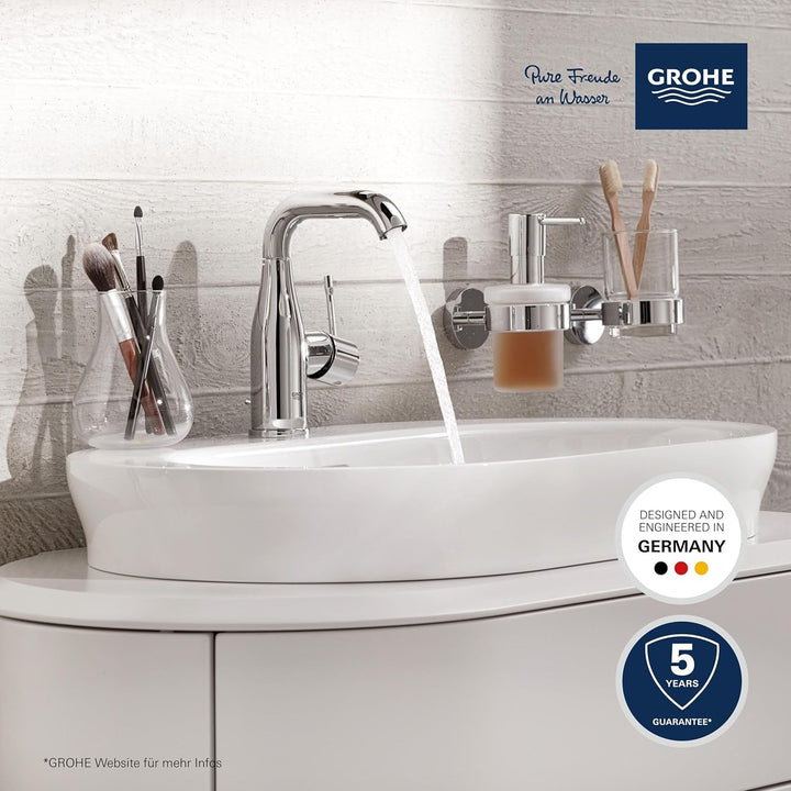 GROHE Essence - Einhand-Waschtischarmatur (wassersparend, mit Temperaturbegrenzer, M-Size), chrom, 2