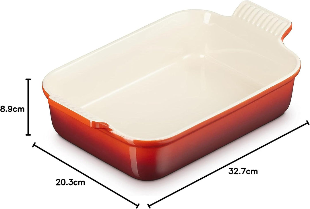 Le Creuset Rechteckige Auflaufform Tradition aus Steinzeug, 26 cm, 2.4 Liter, Kirschrot, 71102260600