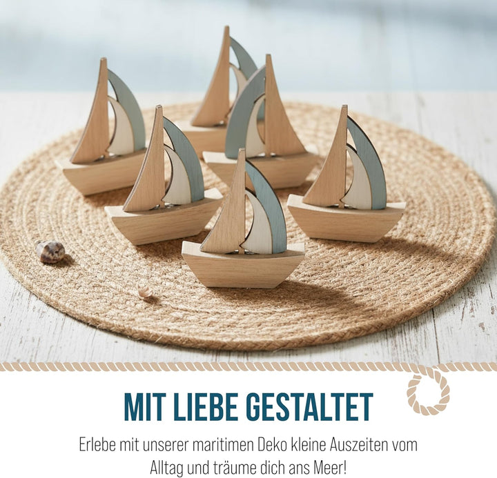 Logbuch-Verlag 12 kleine Segelboote Schiffe Natur blau 8 cm - Maritime Deko zum Hinstellen Mitgebsel