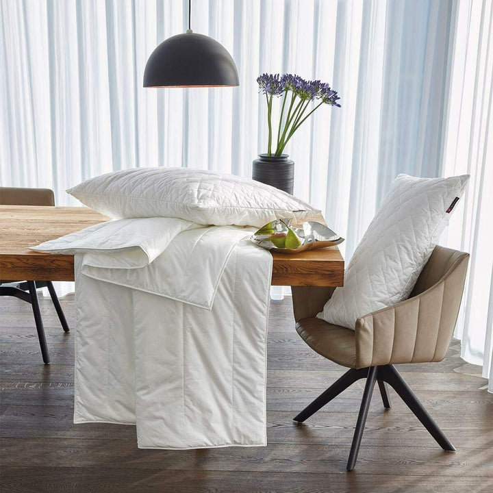 Centa-Star Faserdecke Royal extra leicht, Füllung: 100% High-Tech-Faser 135x200 cm Weiss, 135x200 cm