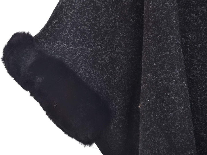 ZLYC Damen Winter Umhang Strickjacke Warm Kunstpelz Mäntel Poncho Cape mit Kapuze Einheitsgrösse Sch