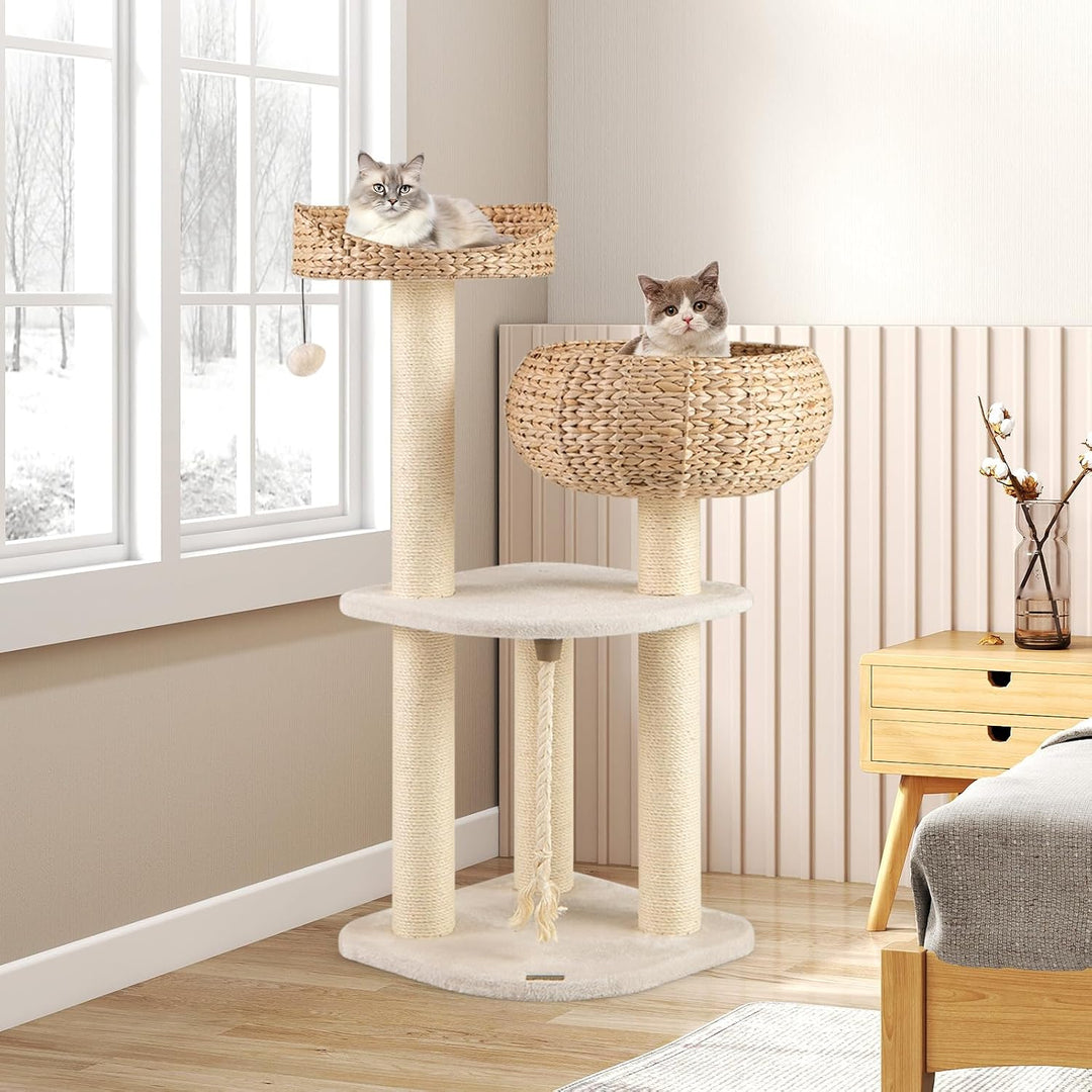 GYMAX Kratzbaum 104 cm, Katzenbaum Rattan mit Korb, Sisalstämme, Hängender Ball &amp; eine Schlinge, Sta